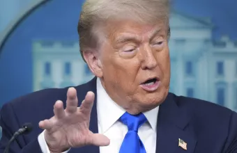 Τραμπ: Θα σκεφτόμασταν να ξαναβομβαρδίσουμε το Ιράν για το εμπλουτισμένο ουράνιο