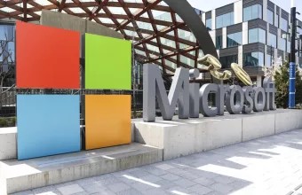 Οι μαζικές απολύσεις της Microsoft προμηνύουν μια νέα εποχή στην εργασία για τους νέους και τα έμπειρα στελέχη