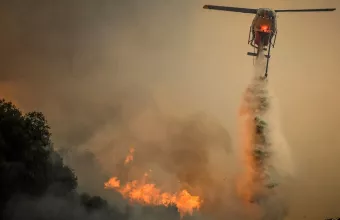 Ελικόπτερο σε πυρκαγιά