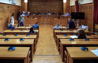 Τέμπη - ΠΑΣΟΚ: Αποχώρησαν οι βουλευτές του από την προανακριτική για τον Καραμανλή