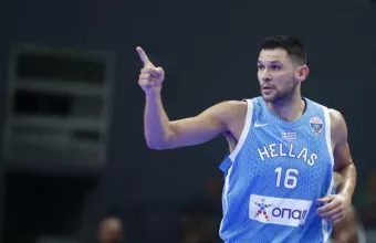 Κώστας Παπανικολάου