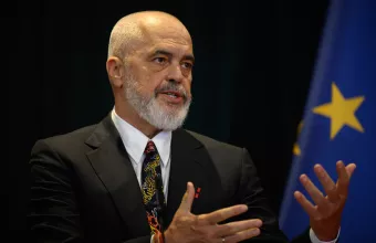 Αναδίπλωση Ράμα στα περί Ελλήνων μη άμεσων κληρονόμων Πλάτωνα- Αριστοτέλη