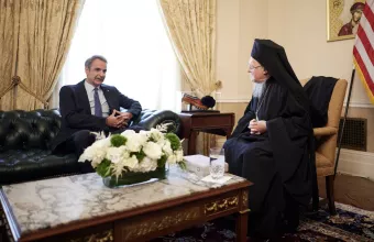 Συνάντηση Μητσοτάκη με τον Οικουμενικό Πατριάρχη Βαρθολομαίο