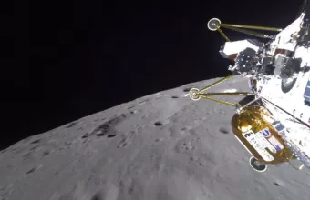 πύραυλος στη σελήνη