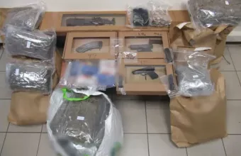 Όπλα - κάνναβη