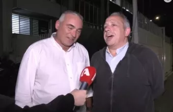 Αταίριαστοι νονοί στο μωρό Καινούργιου