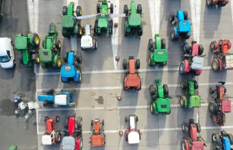 Αγρότες τρακτέρ