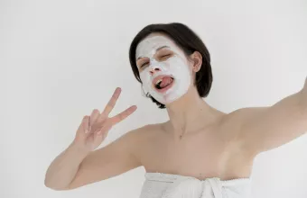 5 DIY μάσκες ομορφιάς με φυσικά υλικά
