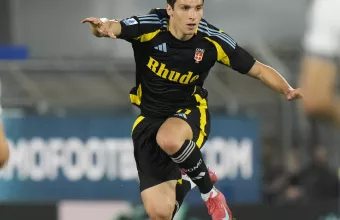 Τάσος Δουβίκας