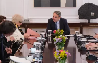 Συνάντηση Μητσοτάκη- Catherine Vautrin στο Μέγαρο Μαξίμου