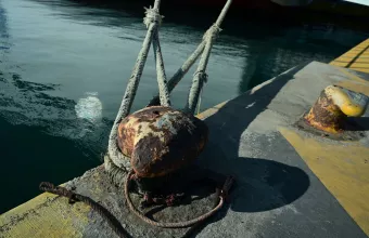 Δεμένο πλοίο λιμάνι