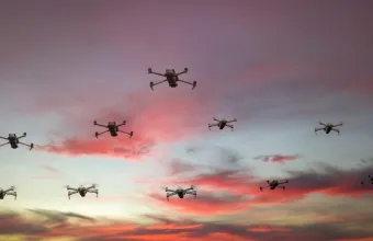 Σμήνος στρατιωτικών drone