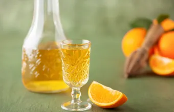 Η πιο εύκολη συνταγή για λικέρ πορτοκάλι