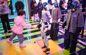 Άνθρωποι και ρομπότ