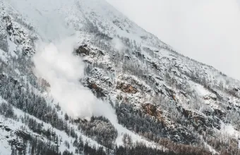 χιονοστιβάδα