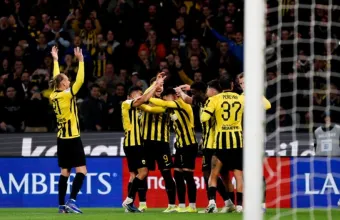 Μόνη πρώτη η ΑΕΚ, στο 5-8 ΟΦΗ, Βόλος και Άρης