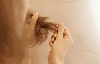 Αραίωση μαλλιών σημάδια