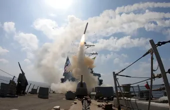 Εκτόξευση πυραύλου πολεμικού πλοίου