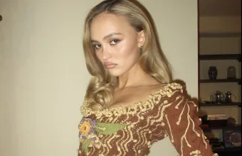 Νέα πόζα Social μετά το duck face