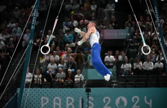 Πετρούνιας