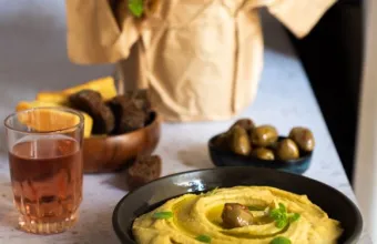 Πρωτότυπη σκορδαλιά με φάβα