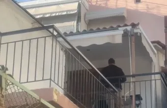 Μυστήριο γύρω από τον θάνατο 59χρονης στον Εύοσμο: Βρεθηκε με ζώνη στο λαιμό