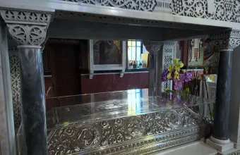 Νάξος: Η γειτονιά που ξαναζωντανεύει τον 19ο αιώνα