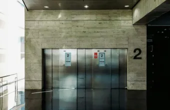 ασανσέρ βλάβη