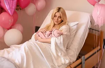 Κατερίνα Καινούργιου και κόρη