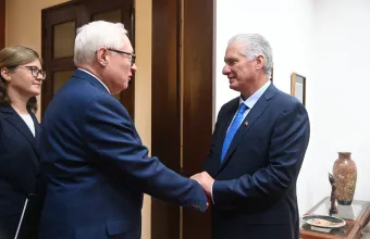 Ο υφυπουργός Εξωτερικών της Ρωσίας Ριάμπκοφ επισκέπτεται την Κούβα