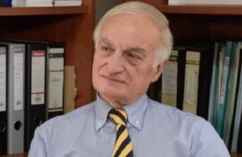 Μανώλης Μαυρομμάτης