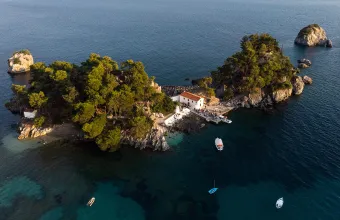 Νησάκι της Παναγίας στην Πάργα