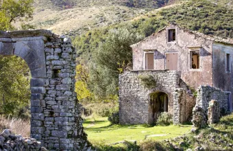 Στην Παλιά Περίθεια