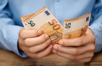 Χρήματα άνδρας