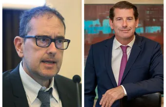 συνταγματολόγοι