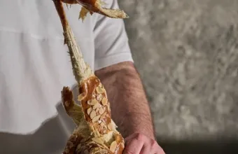 Πασχαλινά τσουρέκια: Τα 25 πιο μυρωδάτα και νόστιμα της πόλης