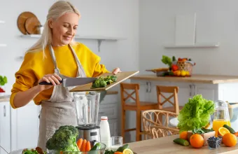 7 θρεπτικά συστατικά που σου είναι ακόμη πιο απαραίτητα όσο μεγαλώνεις