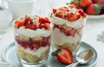 Ανάλαφρα, δροσερά και νόστιμα: Τα γλυκά του Πάσχα τα έχουν όλα