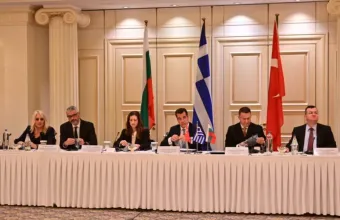 Πλεύρης, τριμερής 