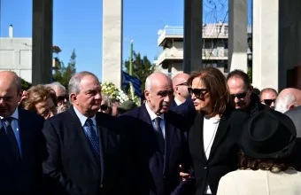 Καραμανλής Ντόρα