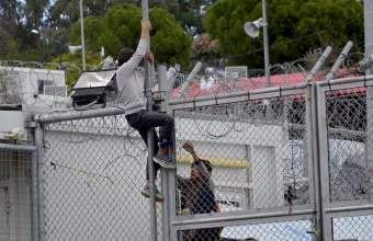 Eπικεφαλής της Ύπατης Αρμοστείας για Μόρια - «Μας ανησυχεί η κατάσταση»