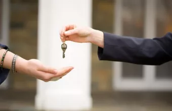 Ενοίκια καθηγητές 