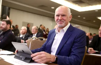 «Μπαράζ» επαφών του Γιώργου Παπανδρέου με τους υποψήφιους του ΚΙΝΑΛ