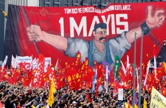 Πρωτομαγιά πλατεία Ταξίμ