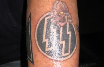 Αυστρία: Δύο χρόνια φυλακή για ναζιστικό τατουάζ
