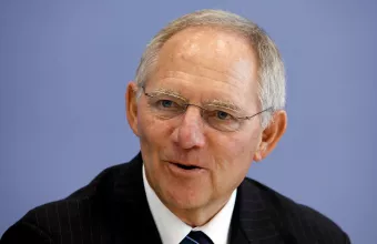 Σόιμπλε: H Λαγκάρντ να σεβαστεί την «περιορισμένη εντολή» της ΕKT