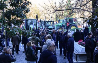 Συγκέντρωση αγροτών πλατεία