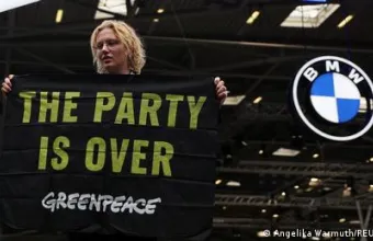 Διαμαρτυρία κατά BMW και Mercedes