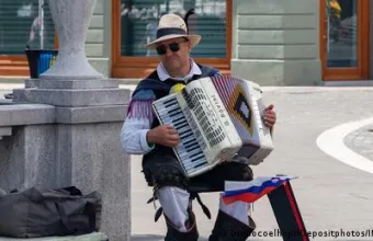 Σλοβενός με ακορντεόν