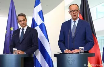 Συνάντηση Μητσοτάκη και Μερτς στο Βερολίνο